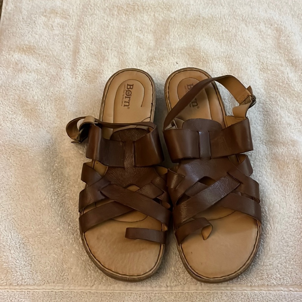 Born Women’s Sandals- size 11M
